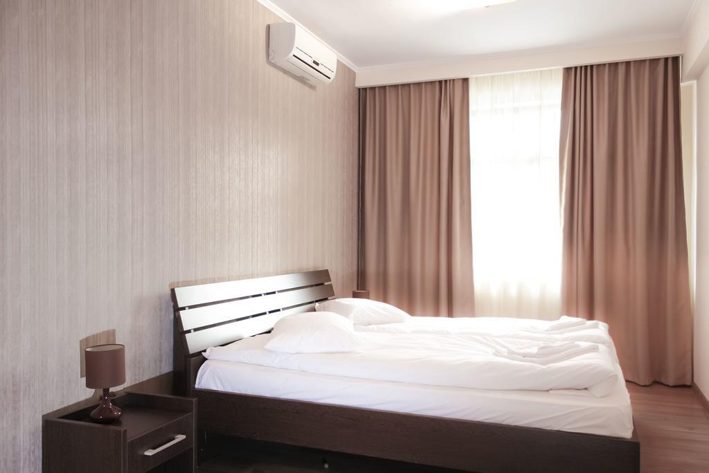 Hotel Rao Cluj-Napoca Exteriör bild
