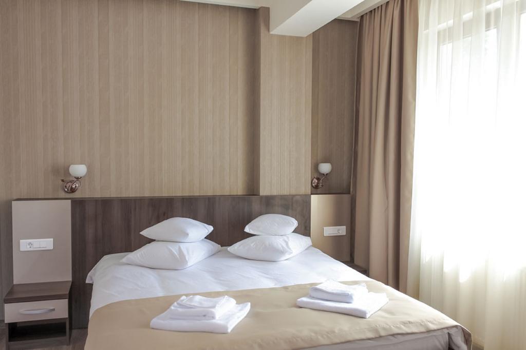 Hotel Rao Cluj-Napoca Exteriör bild